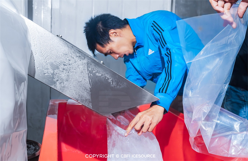Installation d'une machine à glace en tube de 10 tonnes à Bekasi, Indonésie